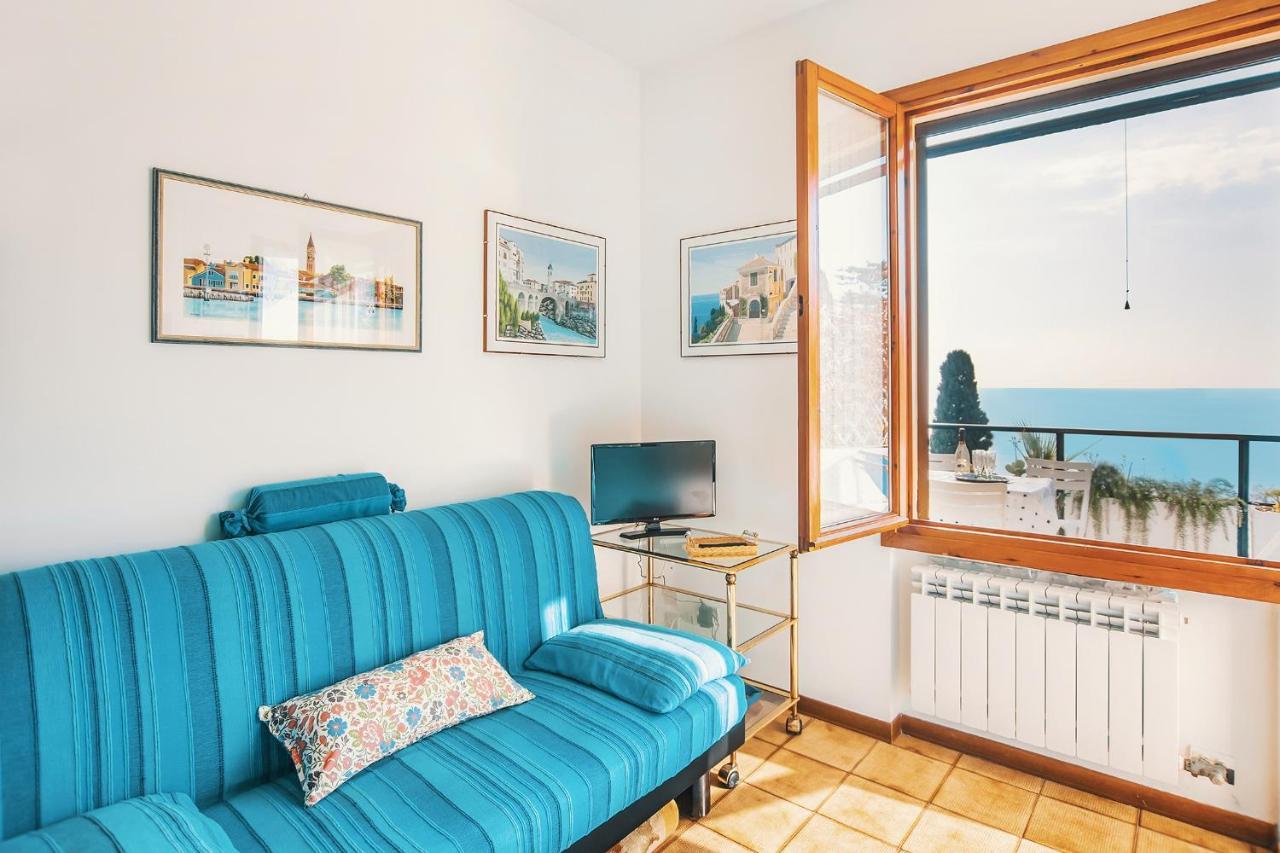 Una Terrazza Sul Golfo Di Ospedaletti By Wonderful Italy Luaran gambar